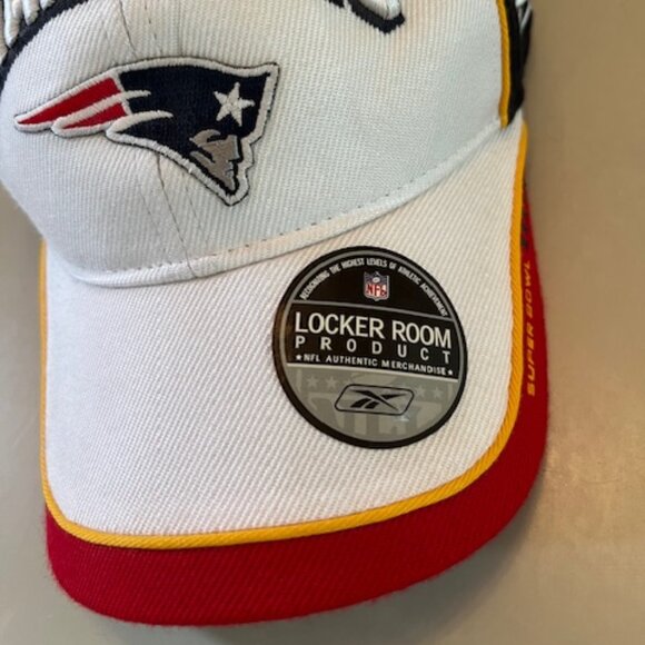 NEW ENGLAND PATRIOTS Super Bowl XXXVIII Champions Locker Room hat - Picture 2 of 7